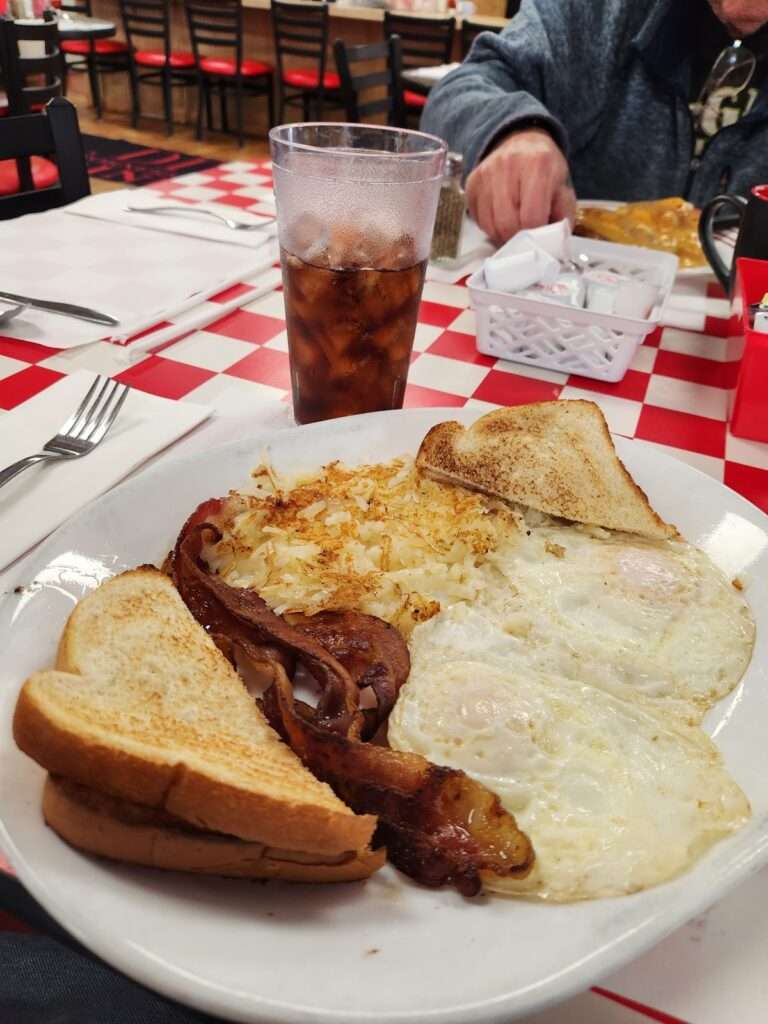 Di’s Kornerstone Diner photo 2