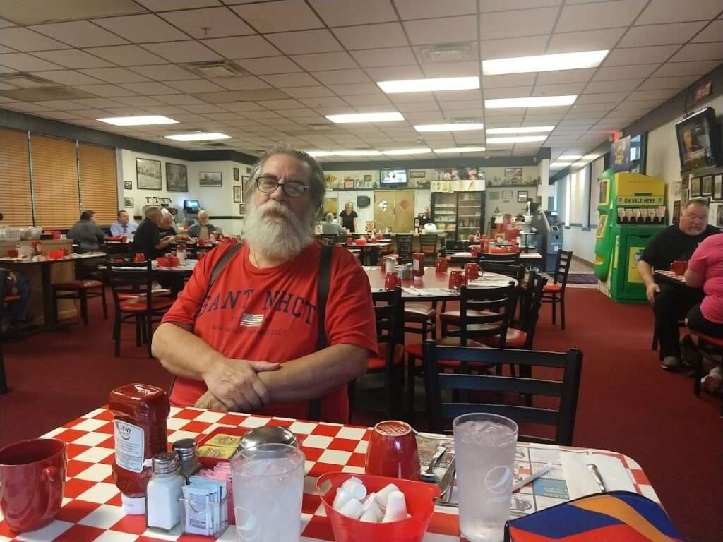 Di’s Kornerstone Diner photo 5